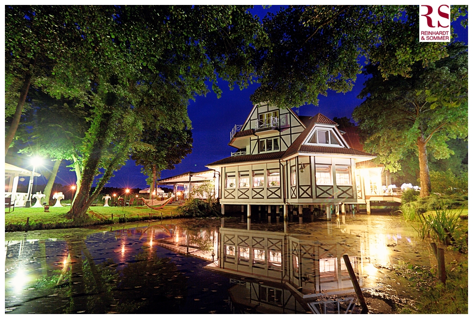 Die Seelodge in Kremmen bei Nacht