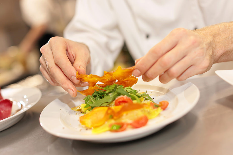 Detailfoto Food Essen wird serviert in Restaurant in Potsdam