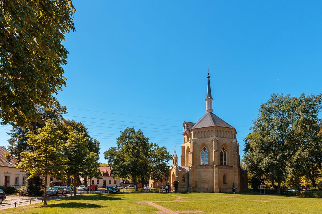 Hochzeit in der Kirche auf dem Neuendorfer Anger in Potsdam