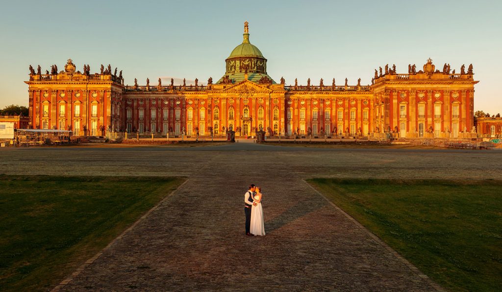 Hochzeitsfotos zum Sonnenuntergang am Neuen Palais Potsdam