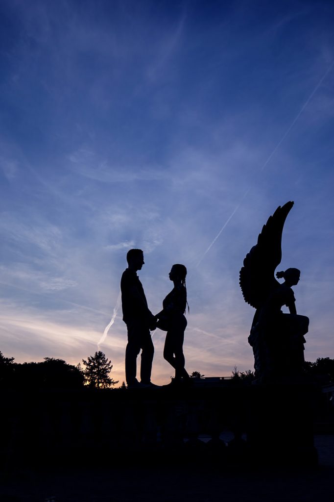 Fotos zur Verlobung im Park bei Berlin
