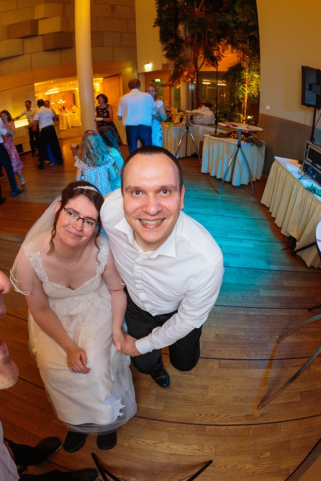 Fotobox mit Fischaugeneffekt für Partyspaß auf Hochzeit
