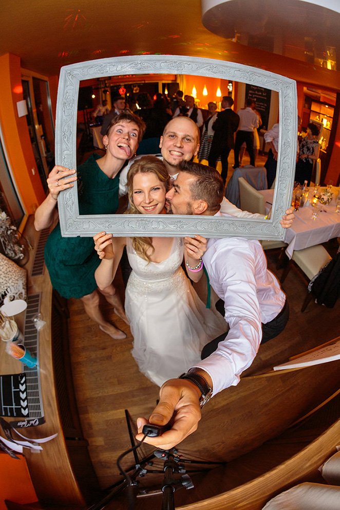 Fotobox mit Fischaugeneffekt für Partyspaß auf Hochzeit