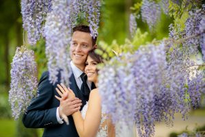 Hochzeitsfotos in Bad Saarow vor der Villa Contessa