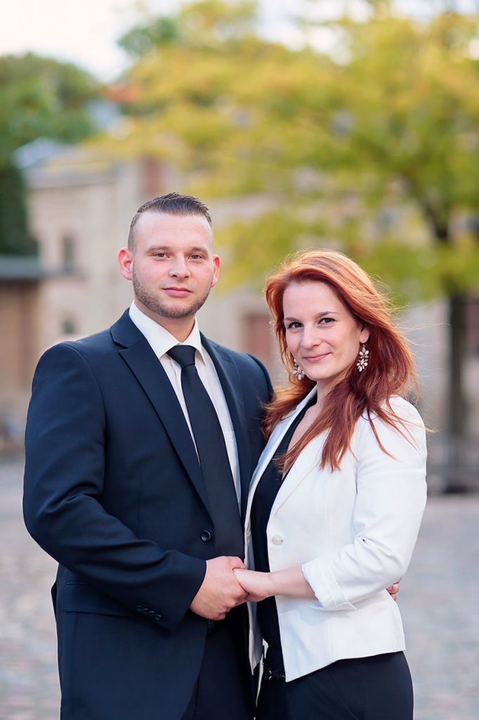 Familienfotos am Nachmittag des Hochzeitstages