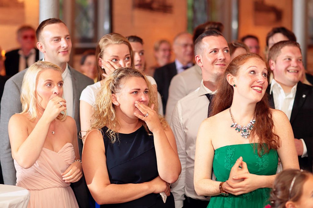 Emotionale Momente bei einer wunderschönen Hochzeit im Schlossgarten Britz Berlin