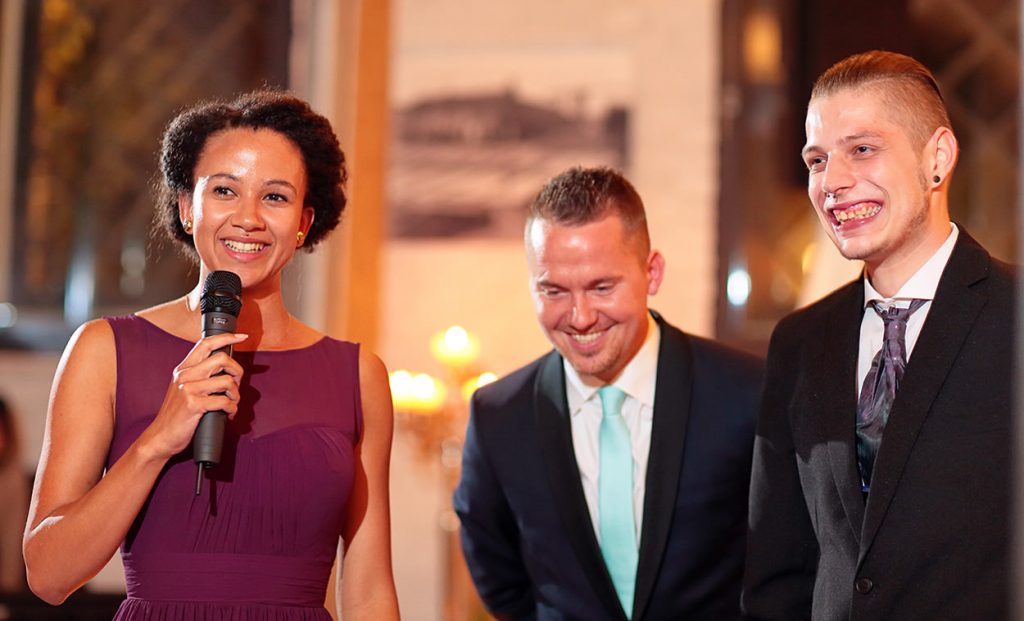 Emotionale Momente bei einer wunderschönen Hochzeit im Schlossgarten Britz Berlin