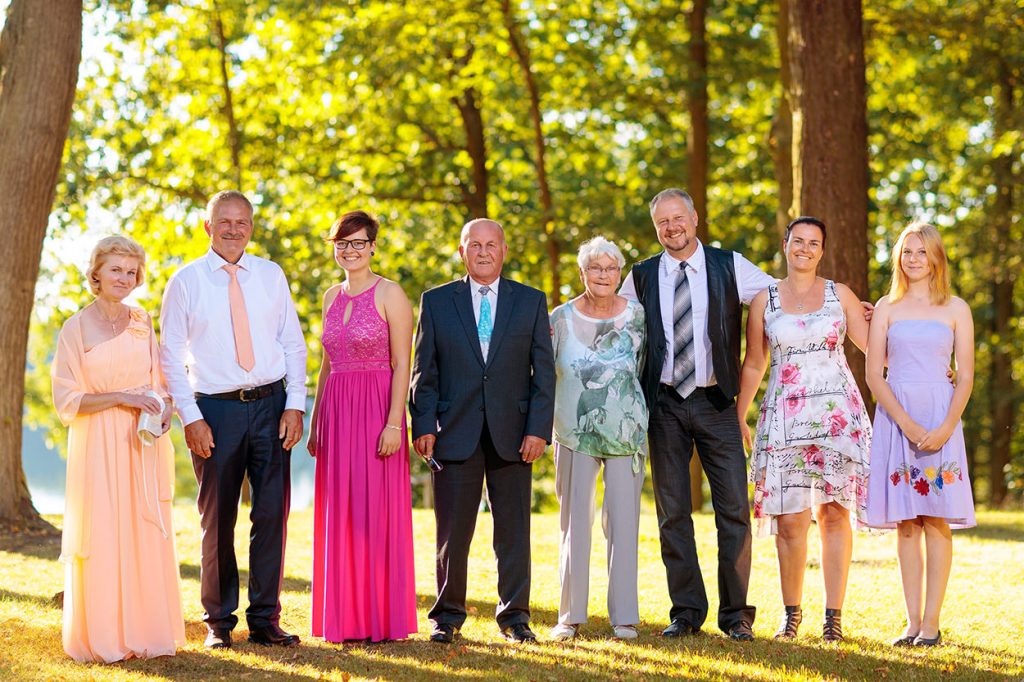 Am Nachmittag nehmen wir hier und da die Familie, das Brautpaar und die Gäste für tolle Fotos beiseite