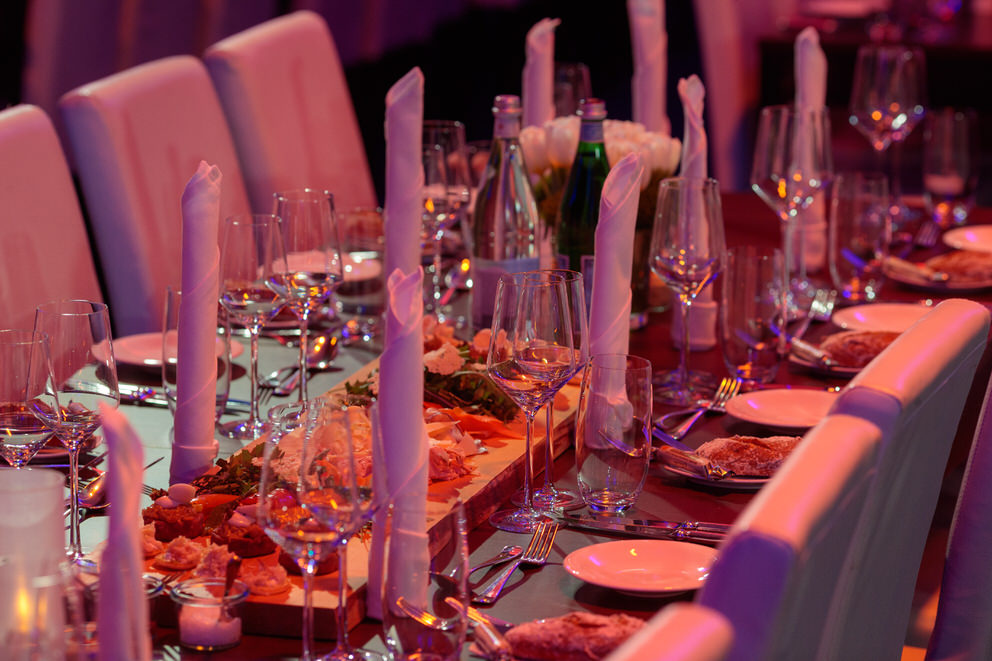 Tisch Setting bei Snow Polo World Cup Kitzbühel Gala