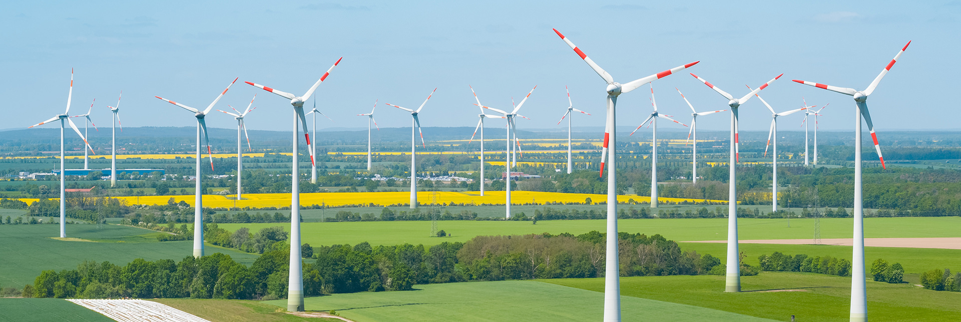 Dokumentation Windpark in Brandenburg mit Drohne